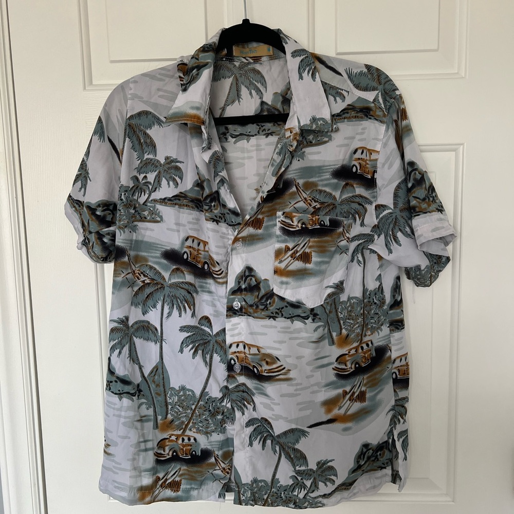 Hanton Mens Medium  Hawaiian Gray shirt